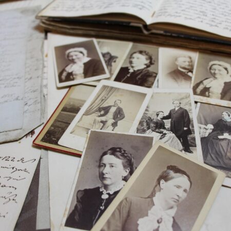 Sichtbarkeit von Frauen: Herausforderungen in der Genealogie